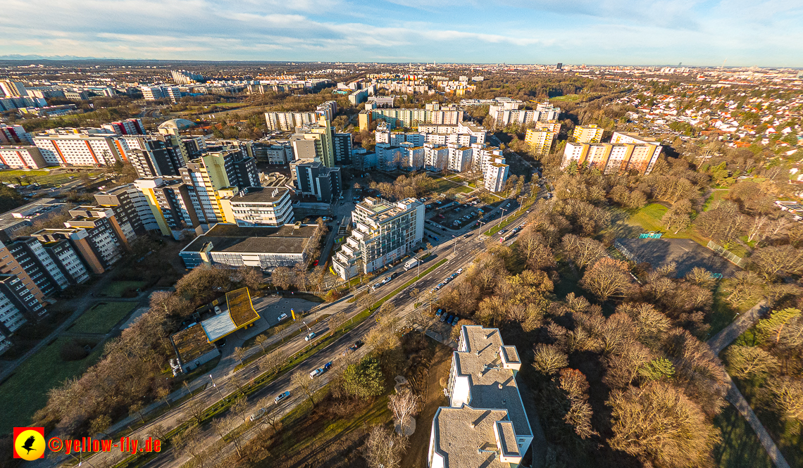 16.01.2023 - Luftbilder vom Marx-Zentrum und Gartenstadt Trudering